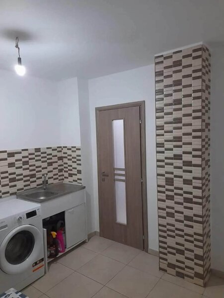Metrou 1 Decembrie, apartament 3 camere decomandat  69 mp, renovat total.