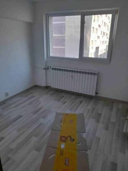 Metrou 1 Decembrie, apartament 3 camere decomandat  69 mp, renovat total.