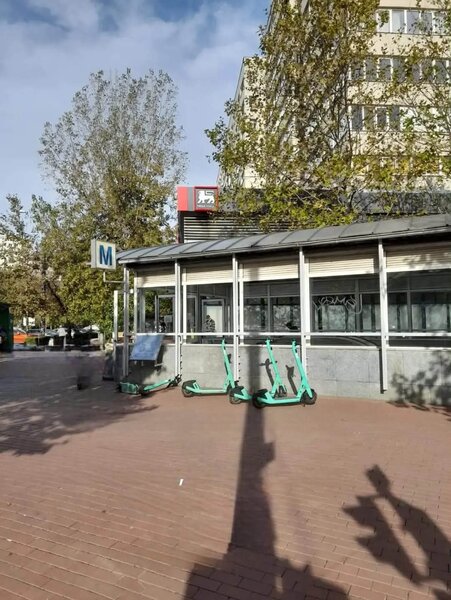Metrou 1 Decembrie, apartament 3 camere decomandat  69 mp, renovat total.